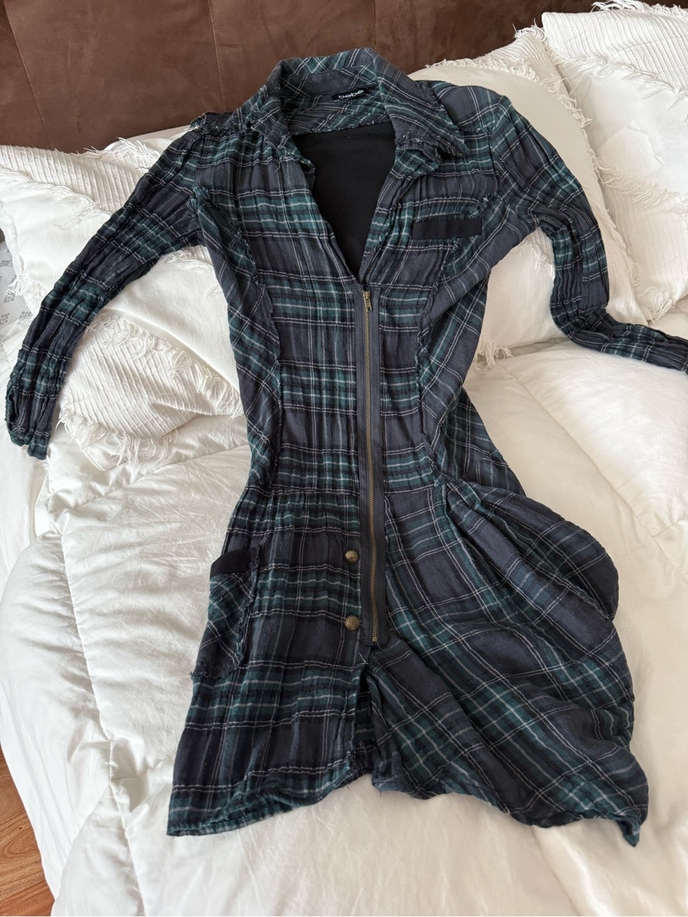 bebe Black and Dark Green Plaid Long-Sleeve Zip Dress
